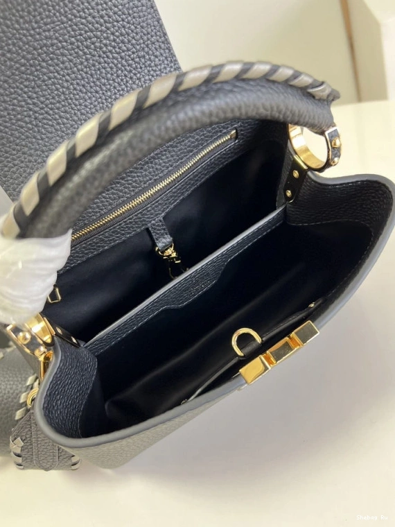 BB CAPUCINES VUITTON LOUIS 0817